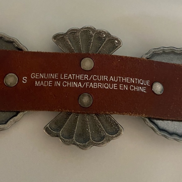 🛑SOLD Vintage Brown Leather Navajo Western Concho Belt with Turquoise Small - Picture 5 of 8